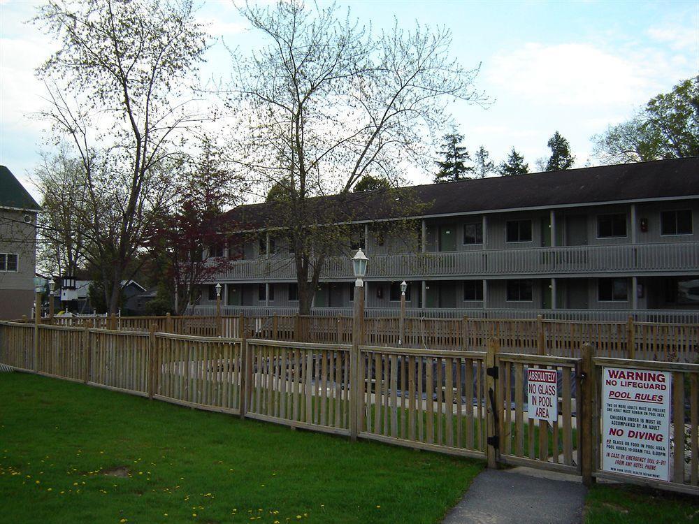 Lake George Suites Экстерьер фото